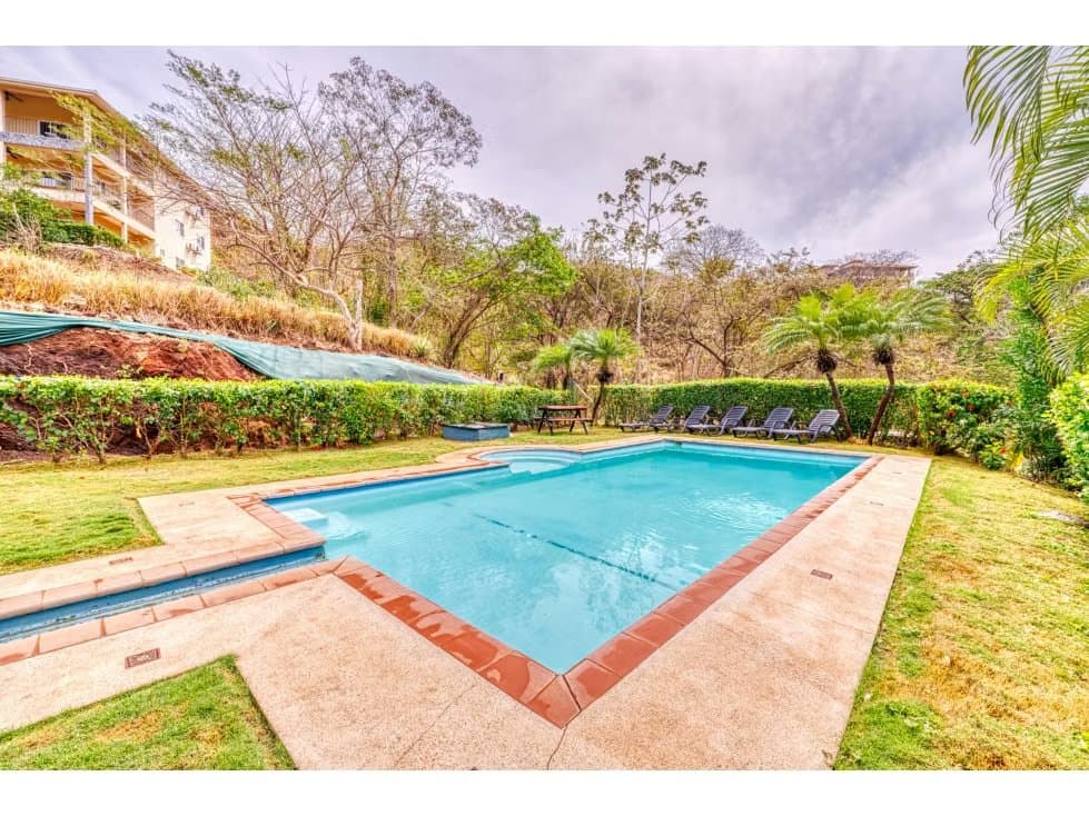 2-Bedroom Condo with Ocean Views – Near Playa Minas and Bahía Piratas