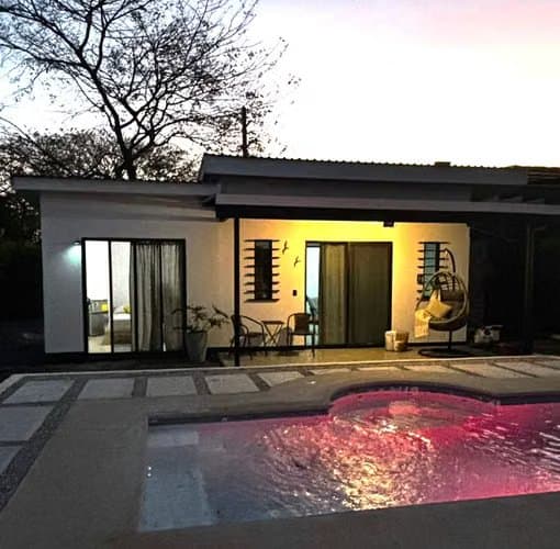 SE ALQUILA APARTAMENTO AMUEBLADO EN VILLA REAL, TAMARINDO, GUANACASTE