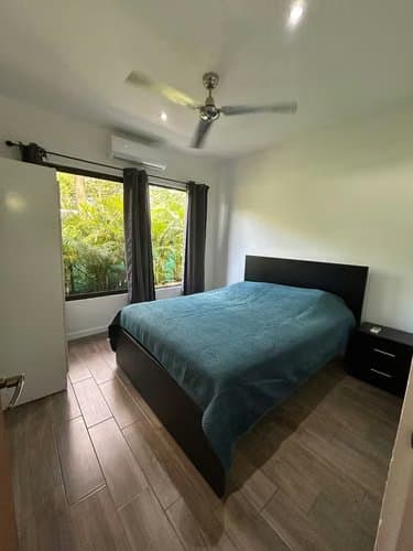 Casa de tres dormitorios con piscina privada en residencial seguro - Image 1