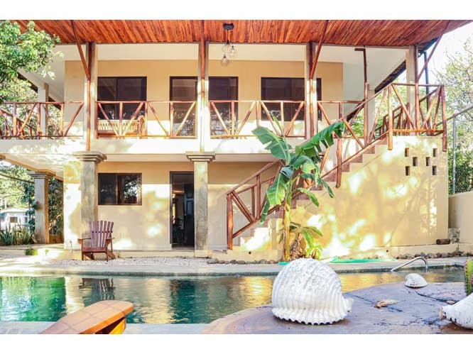 For rent 6 bedrooms Home, 10 minutes from Playa Avellanas