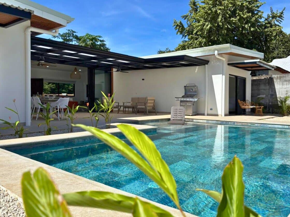 Finca Arwen Long term Rental Private Home 3 bedroom and a pool