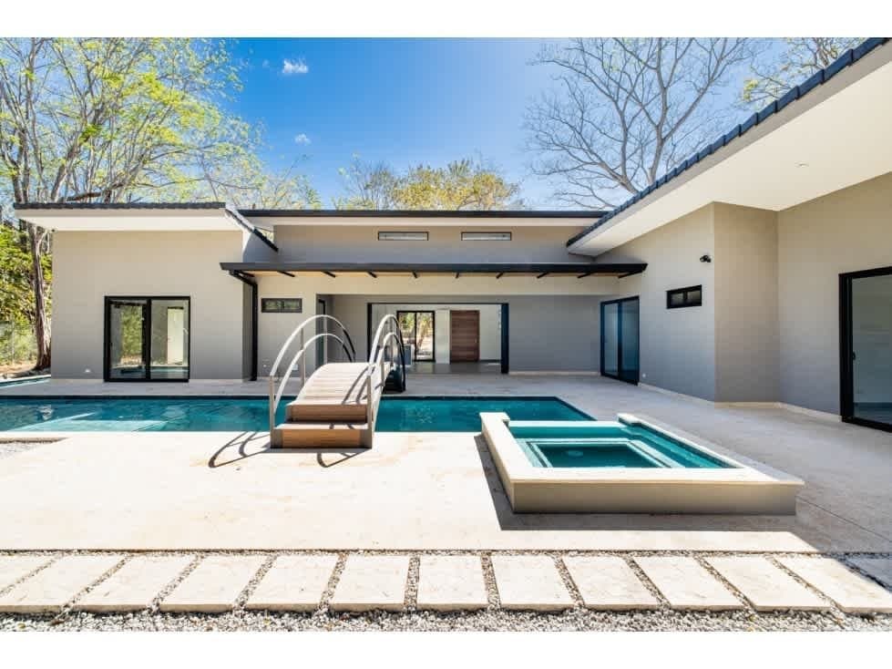 Casa Avalon - Modern Luxury Home Near Playa Conchal & Flamingo